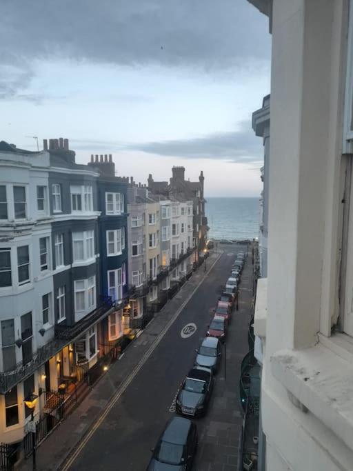 Cosy Studio Flat Moments From The Beach, Kemptown Hove Extérieur photo